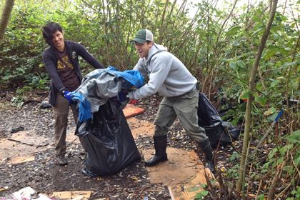 volunteers at a Jolly Giant and Janes Creek volunteer work day